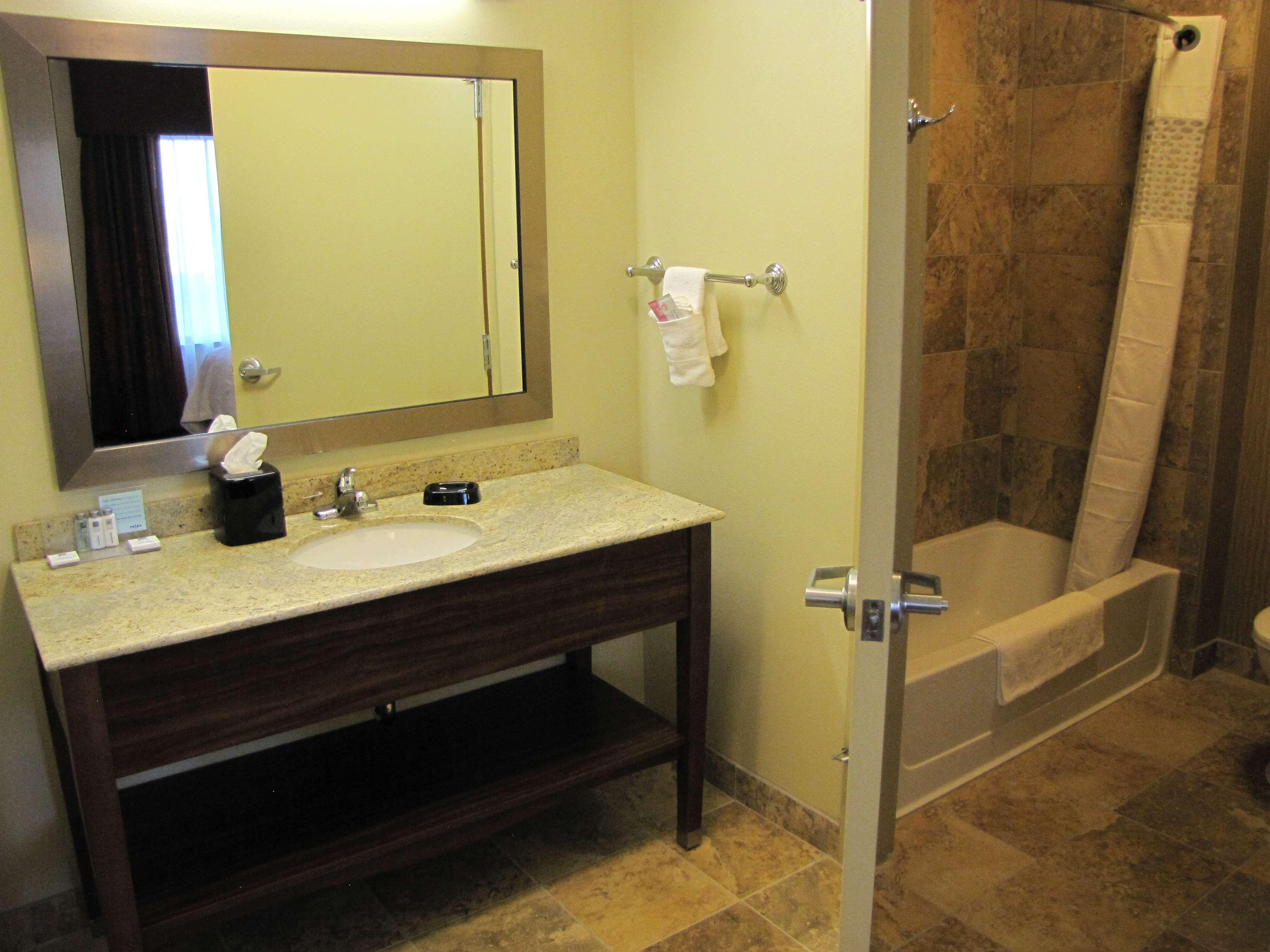 Hampton Inn & Suites Jamestown Bagian luar foto