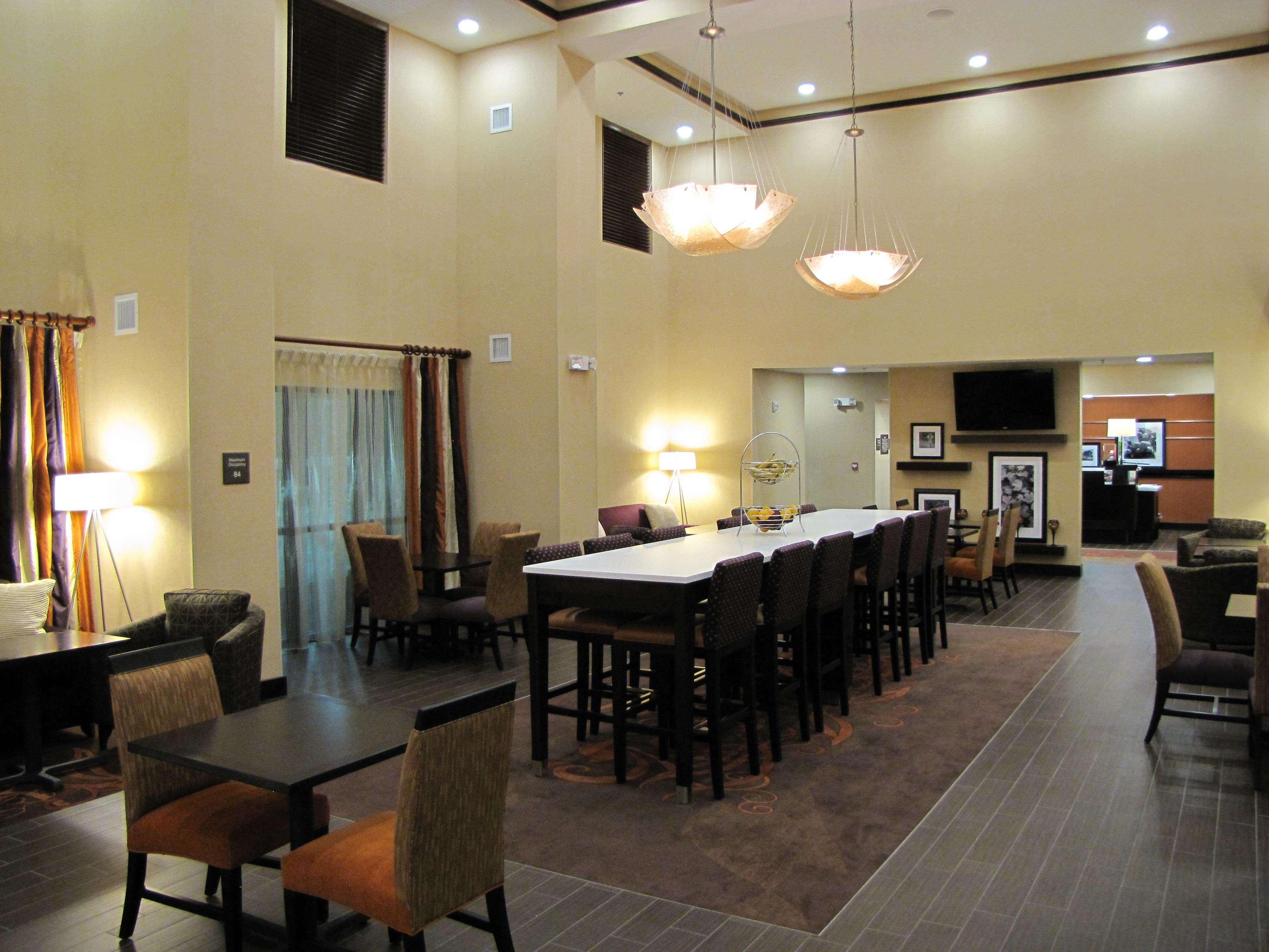 Hampton Inn & Suites Jamestown Bagian luar foto