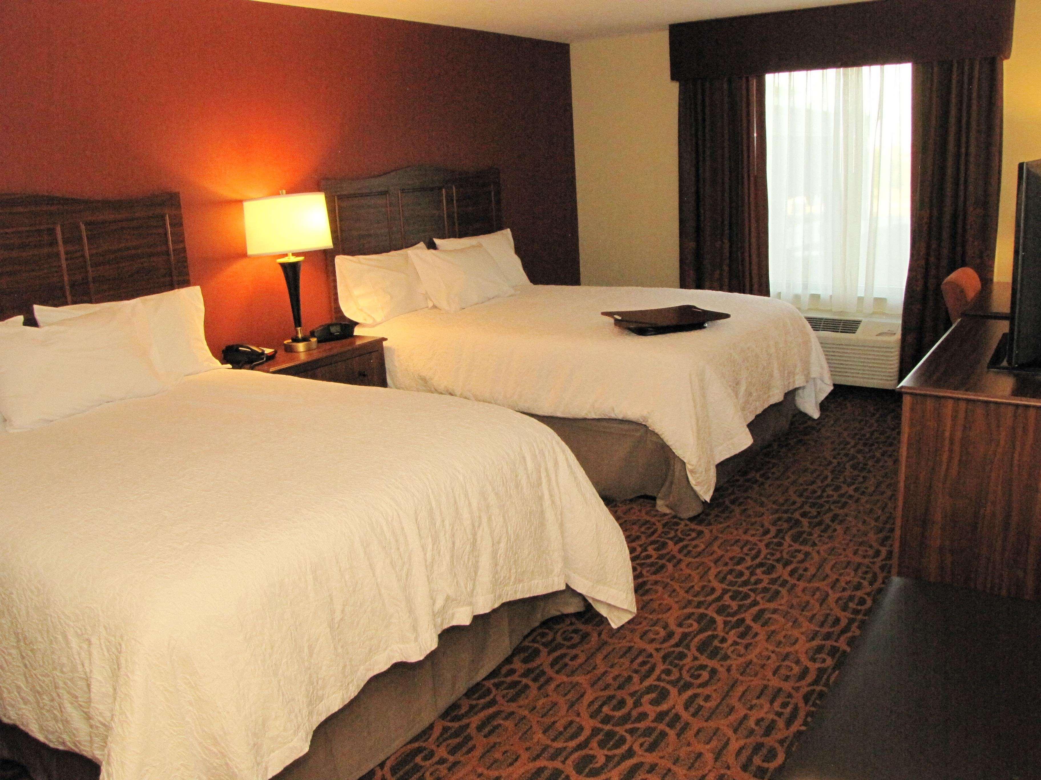 Hampton Inn & Suites Jamestown Bagian luar foto